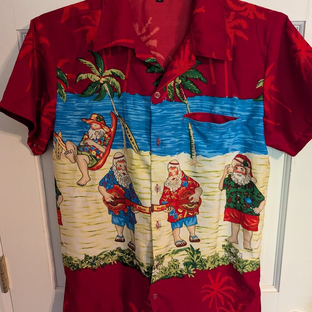 Santa Beachcomber Colorful Hawaiian Button Down Shirt Palm Trees Parrot Men sz S